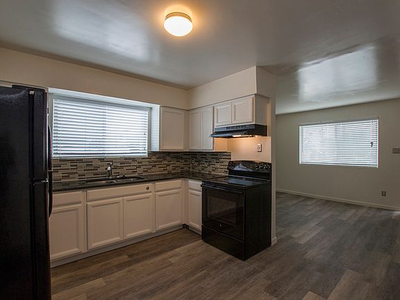 4th image of 208 E Virginia Ave APT 7