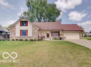 210 Christina Dr, Whiteland, IN 46184