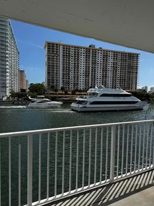 4000 NE 170th St APT 206, North Miami Beach, FL, 33160