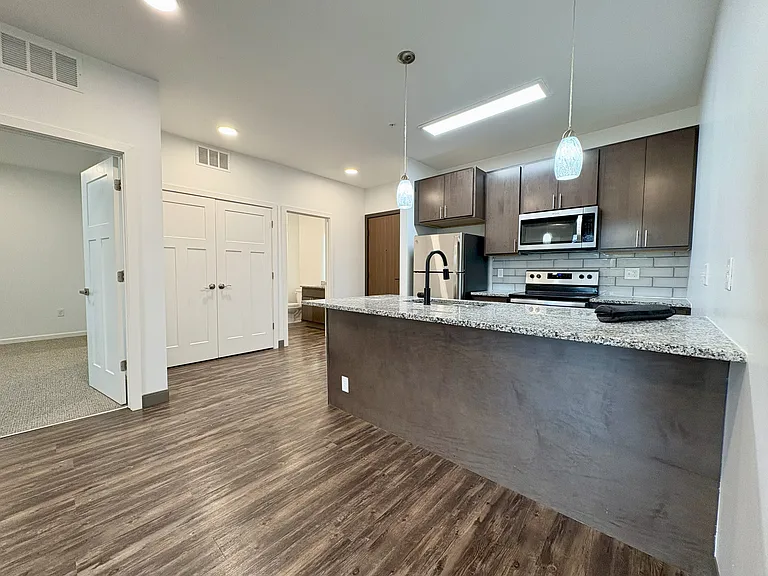 The Pearl Apartments — Photo 14