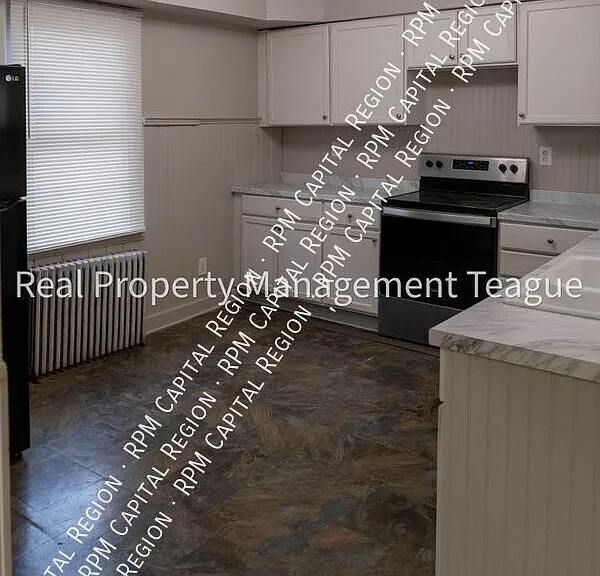 1 S Main St #1 — Photo 7