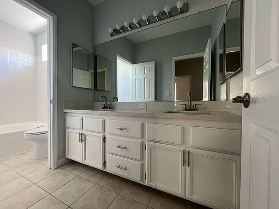 2nd image of 5155 W Tropicana Ave Unit 2006