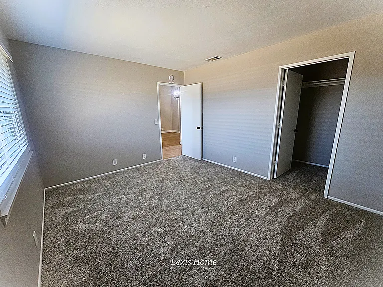 13225 Navajo Rd #3 — Photo 9