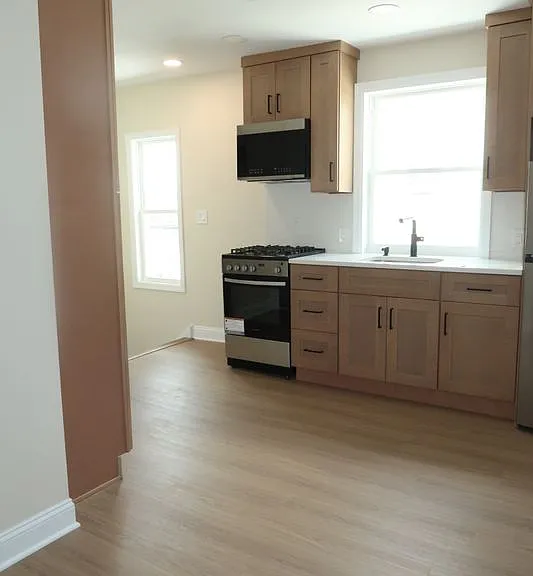 30 Edison St #A — Photo 14
