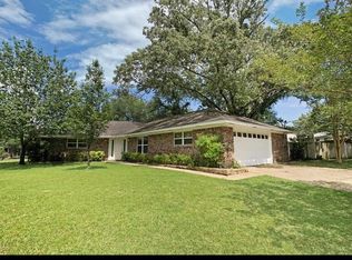 1704 Pat Dr, Gautier, MS 39553
