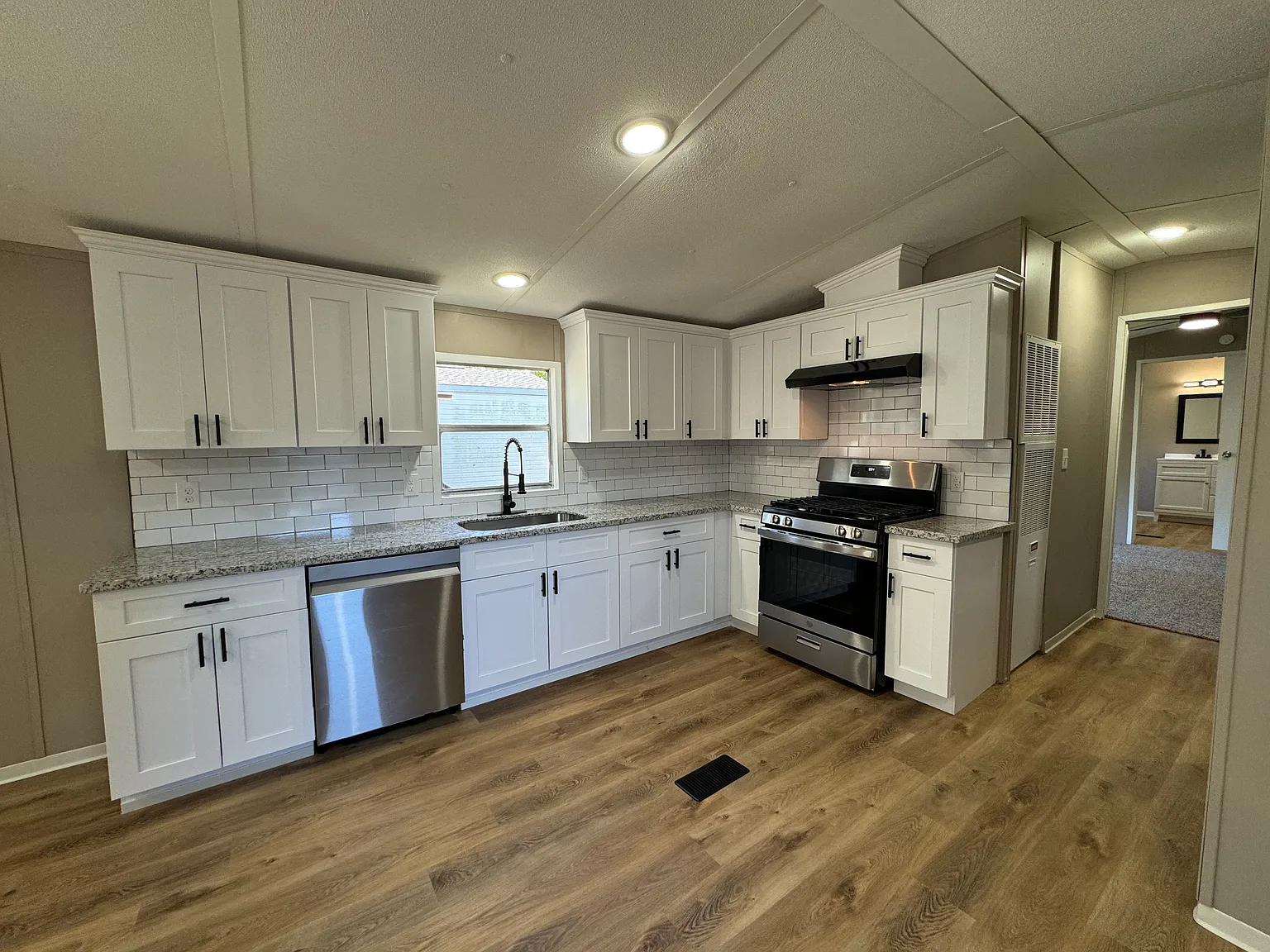 3 bed, 1216 sqft, $1,475 — Photo 1