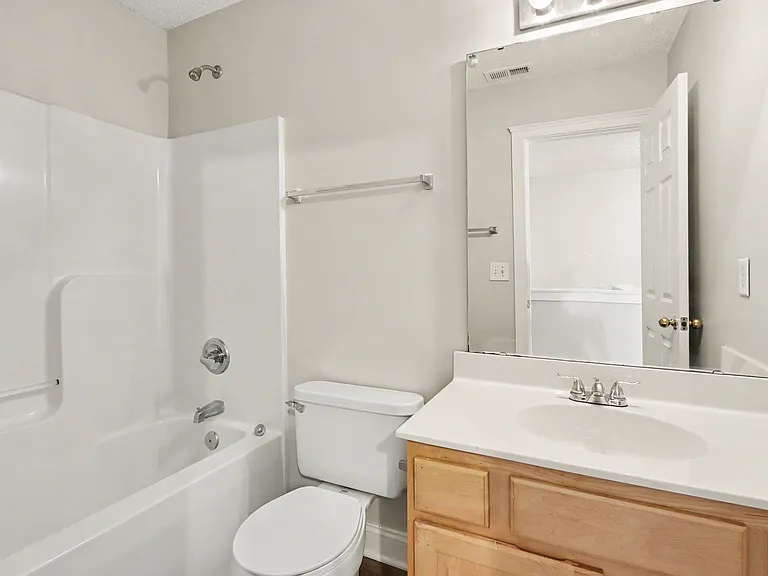 1919 Olsen Ln — Photo 11