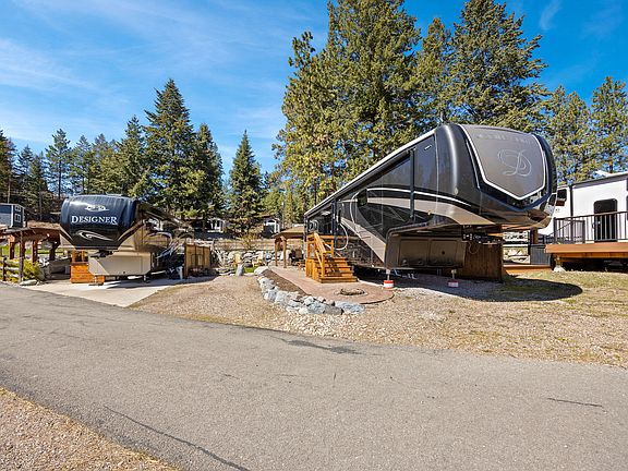 2nd image of 33336 Whitecap Ln