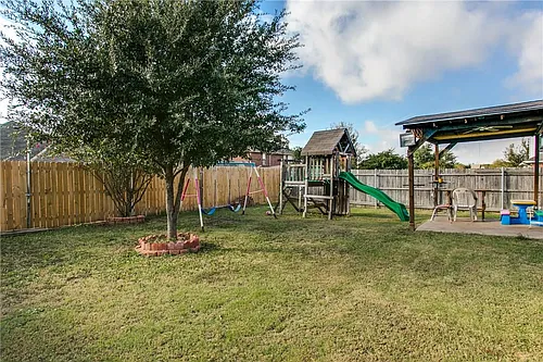 2867 Park Place Dr Photo 1