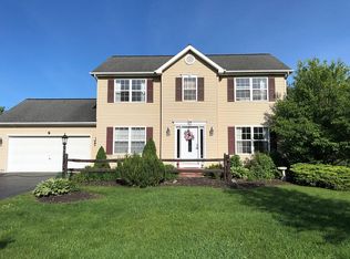 26 Apple Tree Ln, Gansevoort, NY 12831