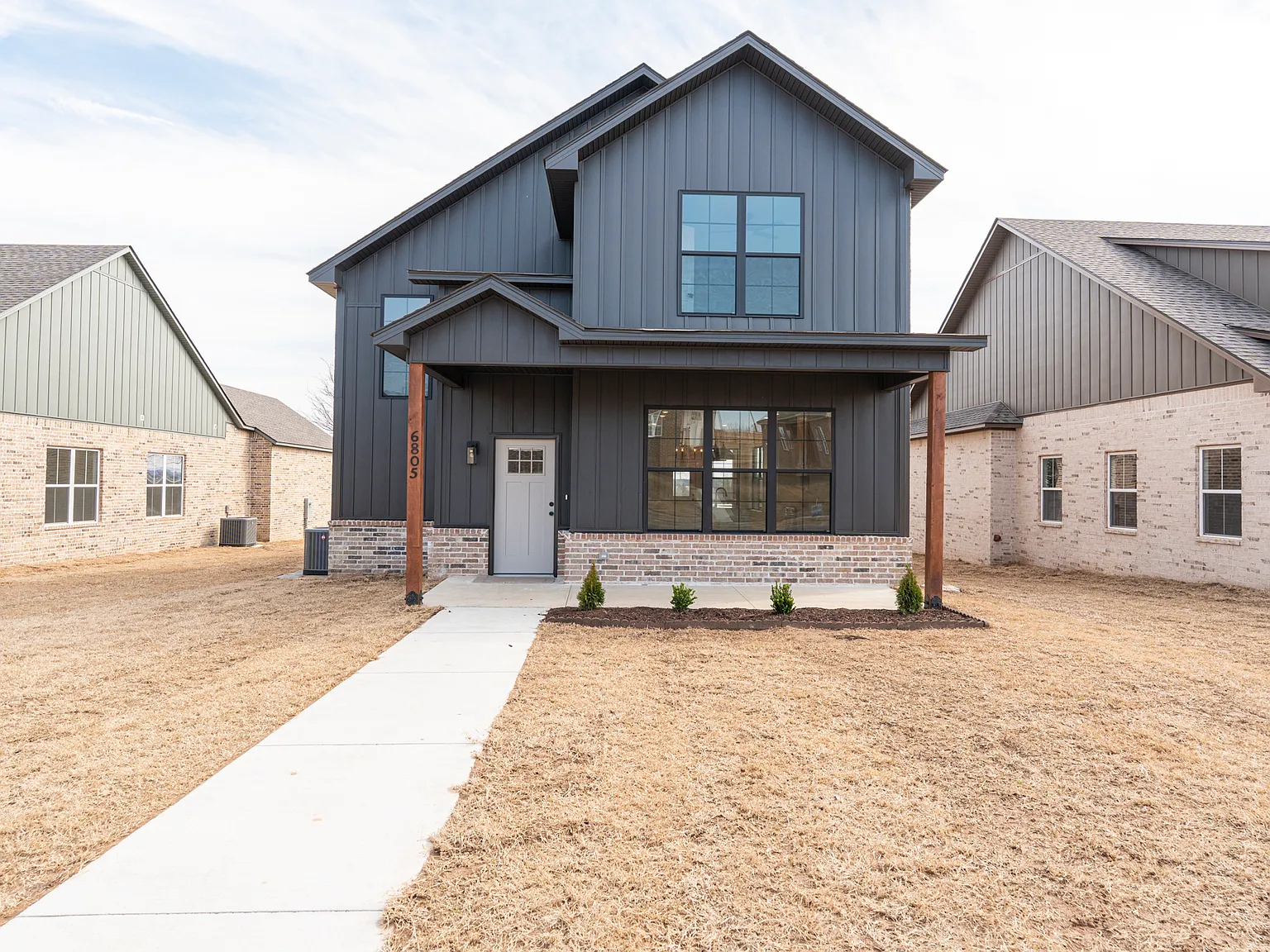3 bed, 2.5 bath, 1700 sqft, $2,200 — Photo 2