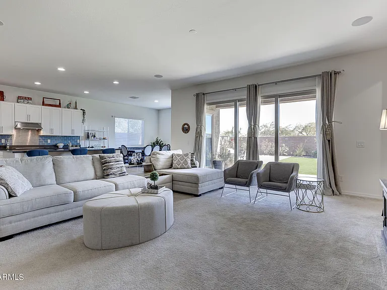 22533 N 93rd Dr — Photo 8