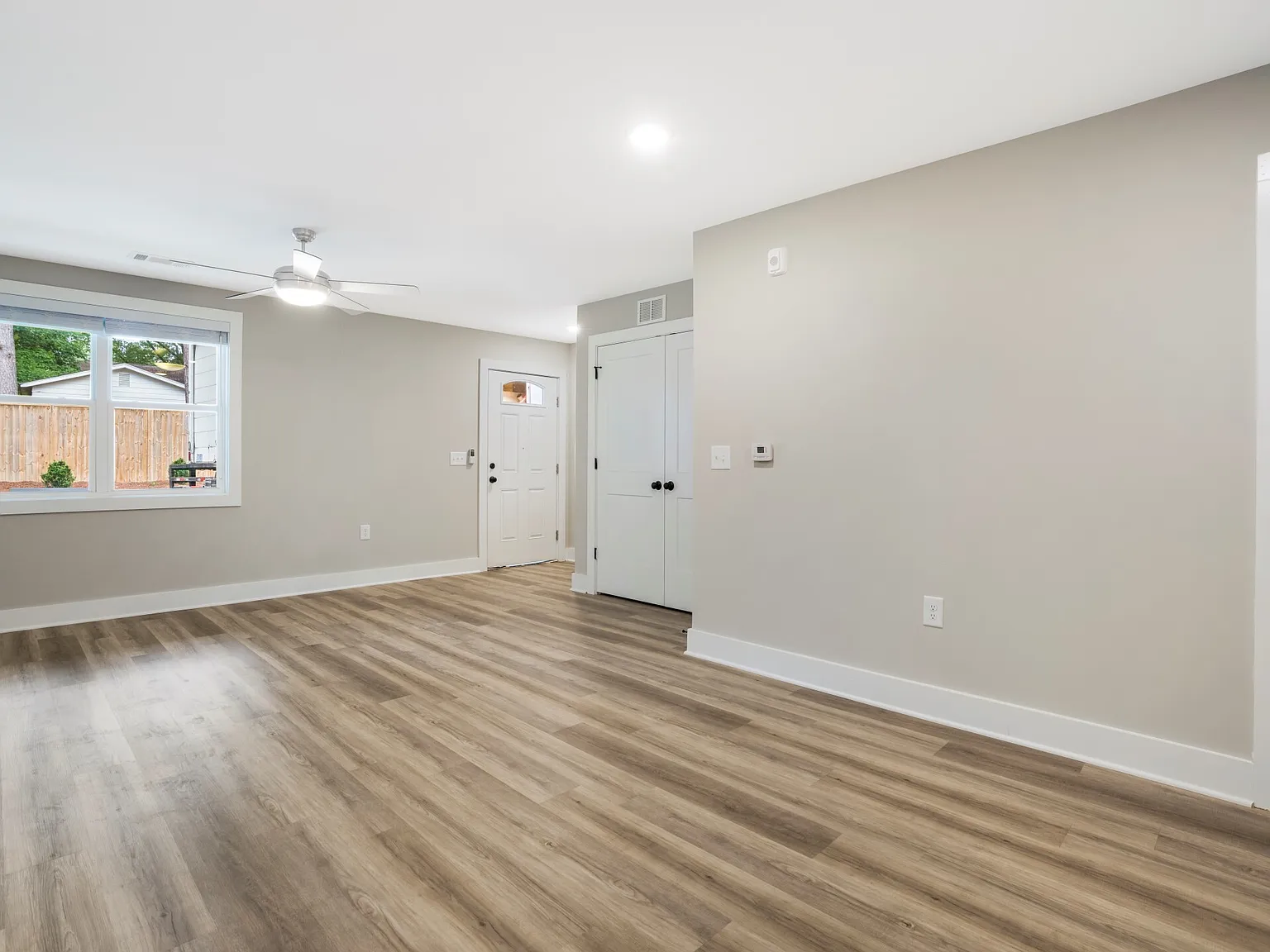 303 Linwood St — Photo 3