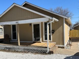 512 SW 15th St, Blue Springs, MO 64015