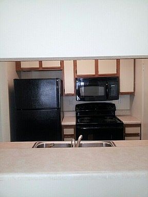 4th image of 11211 W 64th Ter APT 305