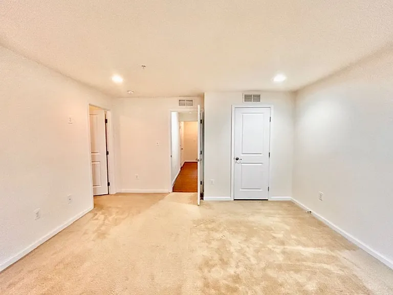 7473 Singers Way — Photo 8