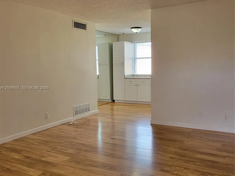 2200 Taylor St #205 — Photo 4