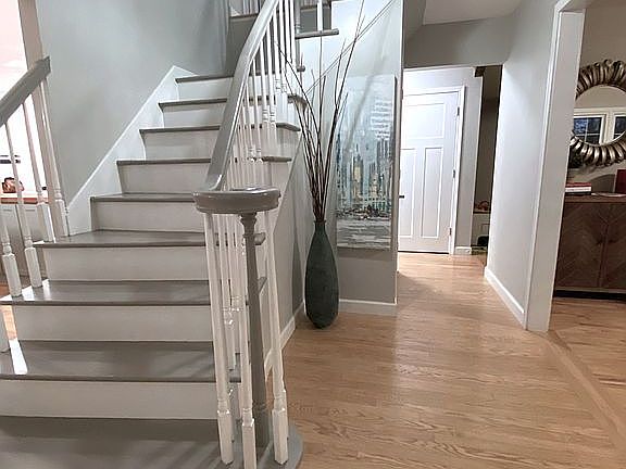 3rd image of 234 Chamonix Ct