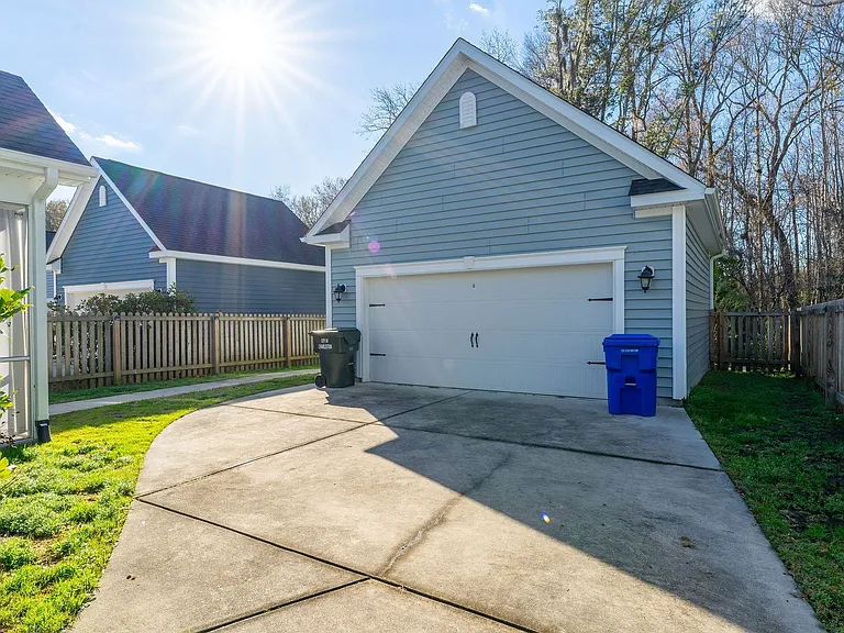 3257 Moonlight Dr — Photo 63