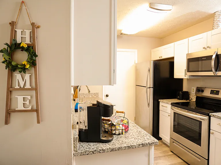 103 Bobstay Ct — Photo 7