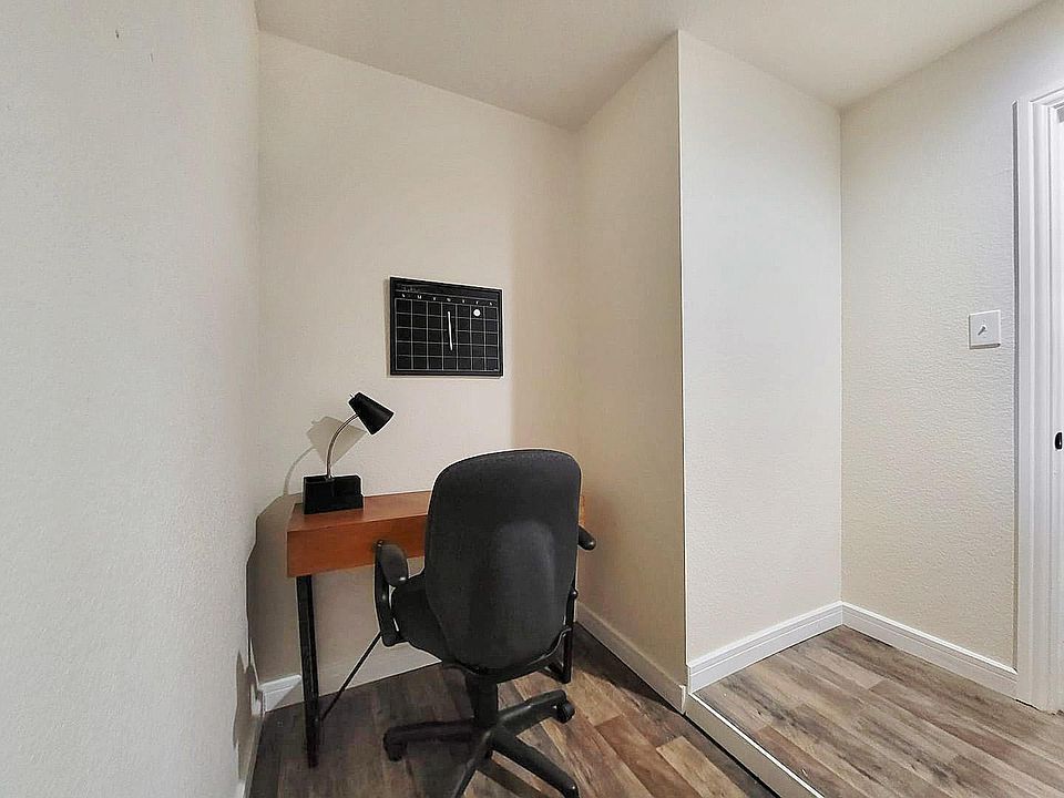 1st image of 2633 Isbella Dr