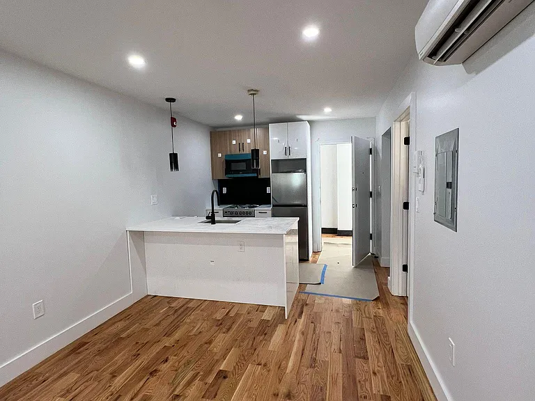 25 Hamilton Ave #B — Photo 1