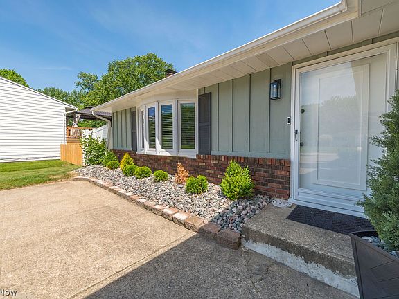 4th image of 3693 Bramblewood Dr