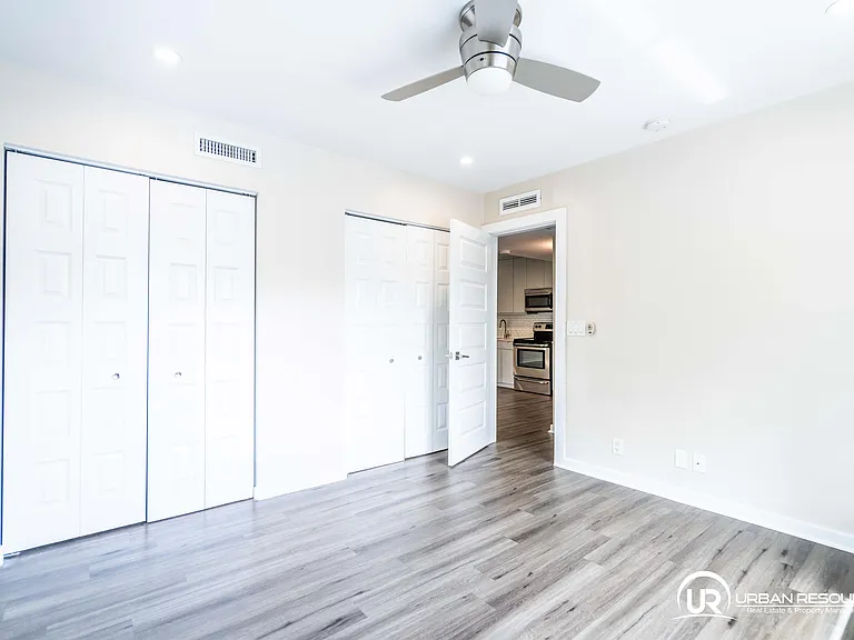 2400 NE 26th St #6 — Photo 13