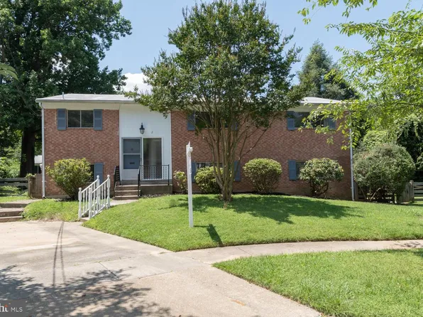 2 Martha Ct, Rockville, MD 20852