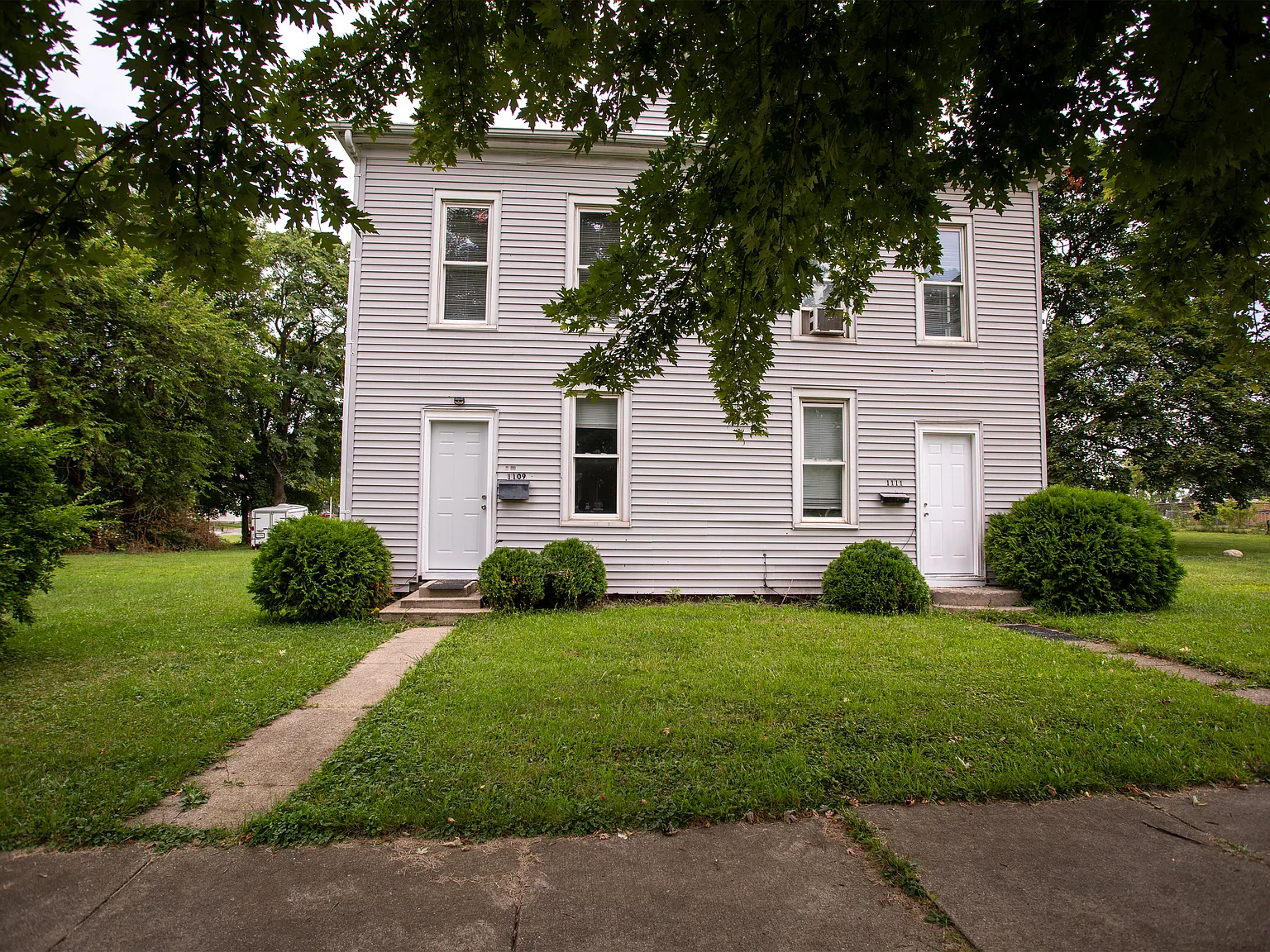 2 bed, 1157 sqft, $1,100 — Photo 1