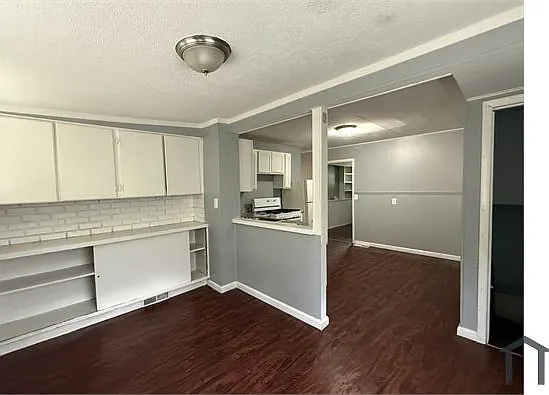 452 Bluff Dr — Photo 3
