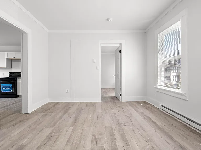 146 Hobart St #2 — Photo 14