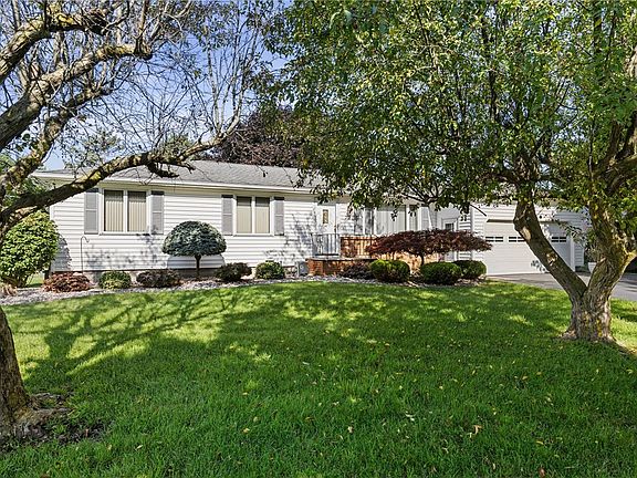 2nd image of 72 Ann Marie Dr
