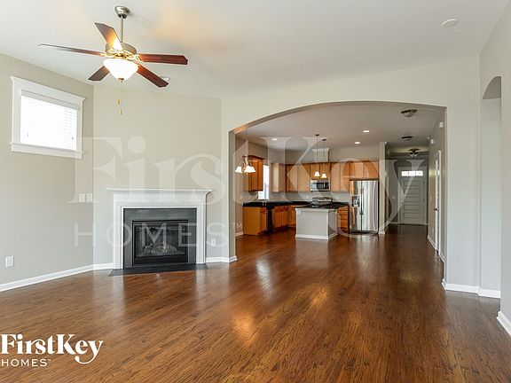 3rd image of 1118 Assembly St