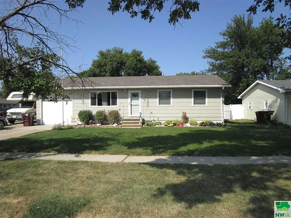 1st image of 3429 El Dorado Way