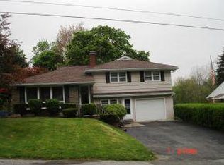 412 Butternut Dr, Vestal, NY 13850