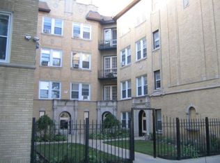 4766 W Cornelia Ave #3, Chicago, IL 60641