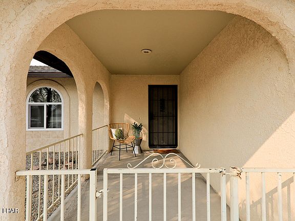 2nd image of 765 Oconowoc Dr