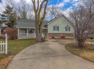 5756 Blue Ridge Blvd, Raytown, MO 64133