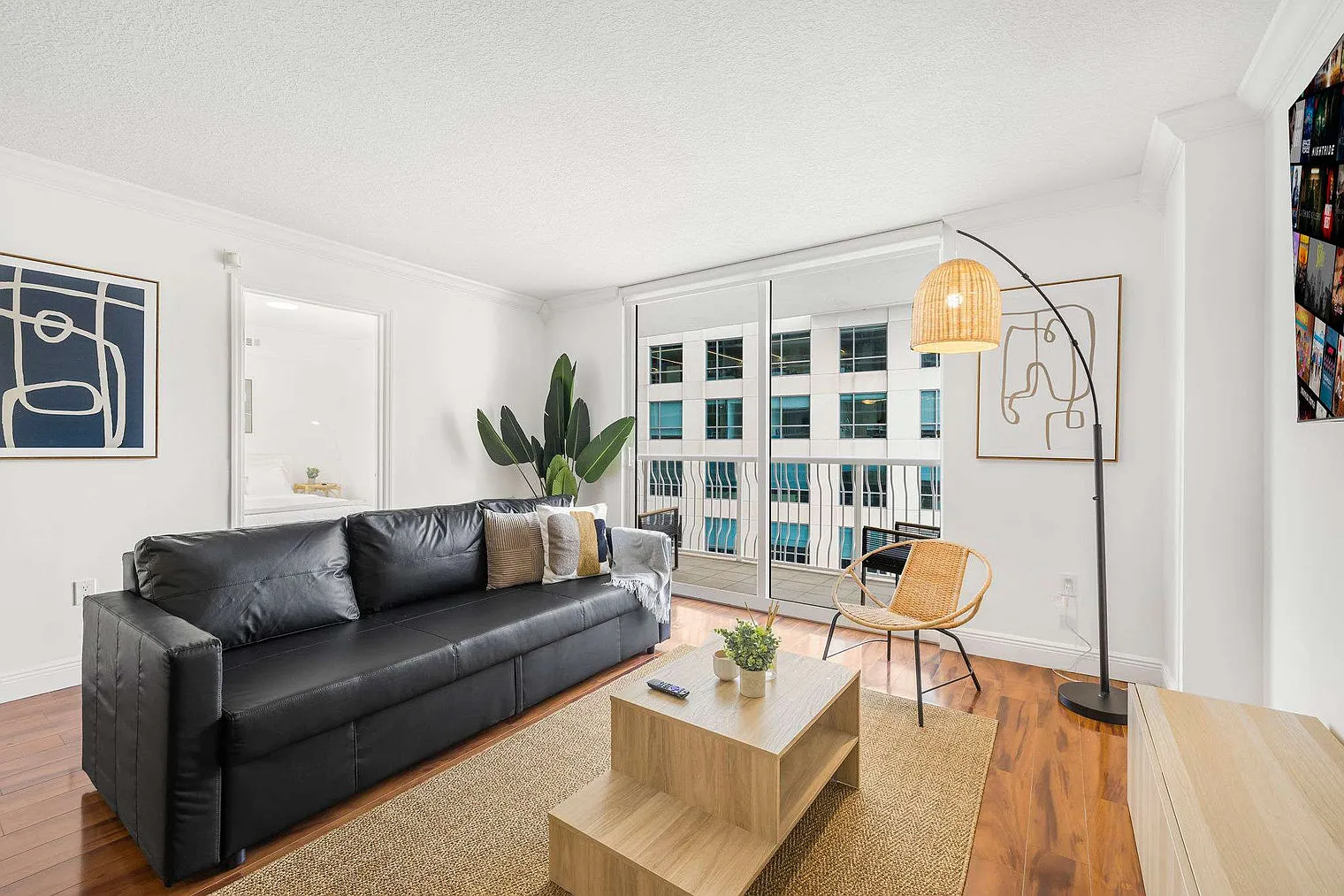 2 bed, 1.0 bath, 818 sqft, $3,733 — Photo 1