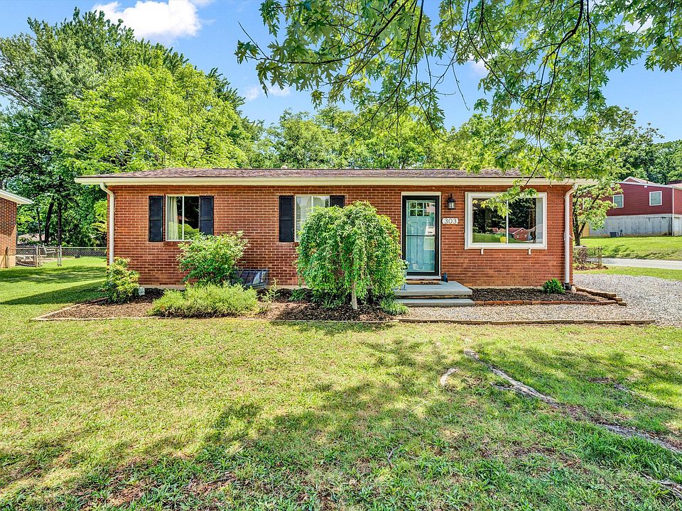 1st image of 303 Koogler Dr NW