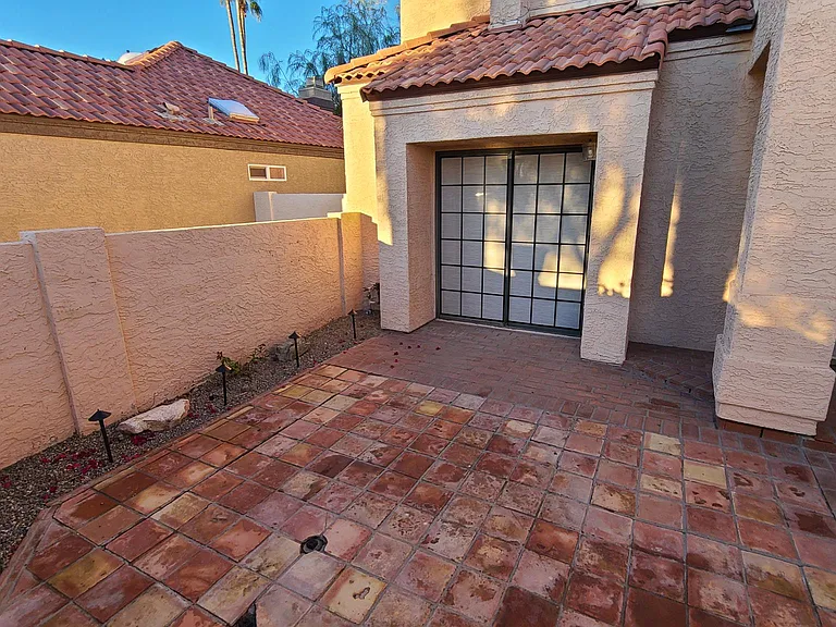3980 E Graythorn St — Photo 13