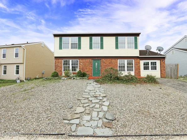 5 Compass Lane, Barnegat, NJ 08005