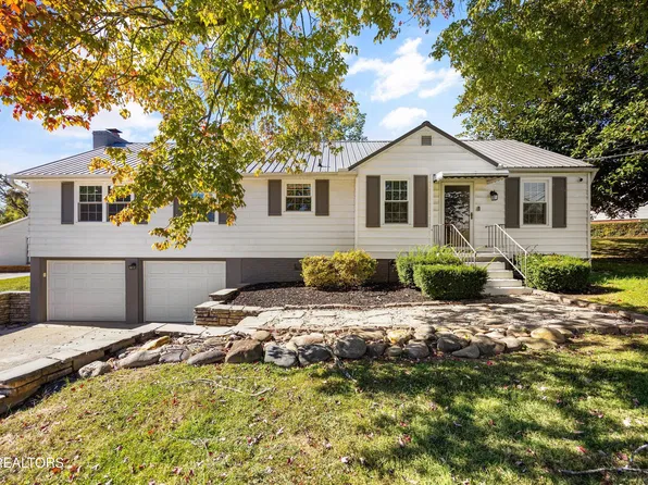 209 S Laurel Cir, Knoxville, TN 37912