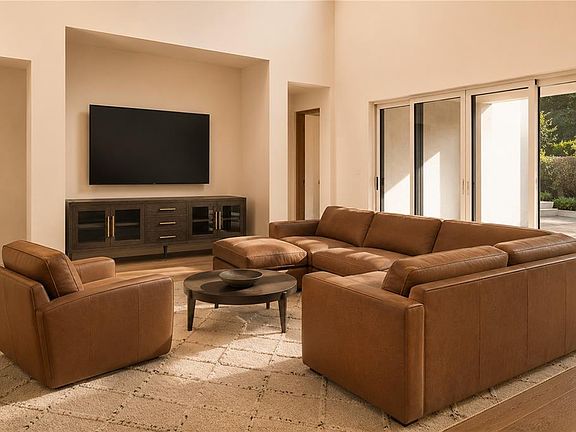 3rd image of 2501 LAFAYETTE AVENUE