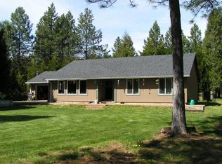 9363 Holland Loop Rd, Cave Junction, OR 97523