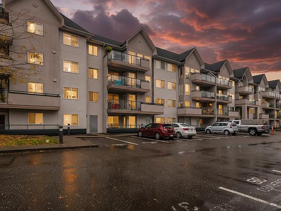 2nd image of 33738 King Rd #401