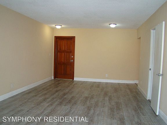 4th image of 1931 NE 51st St APT 18