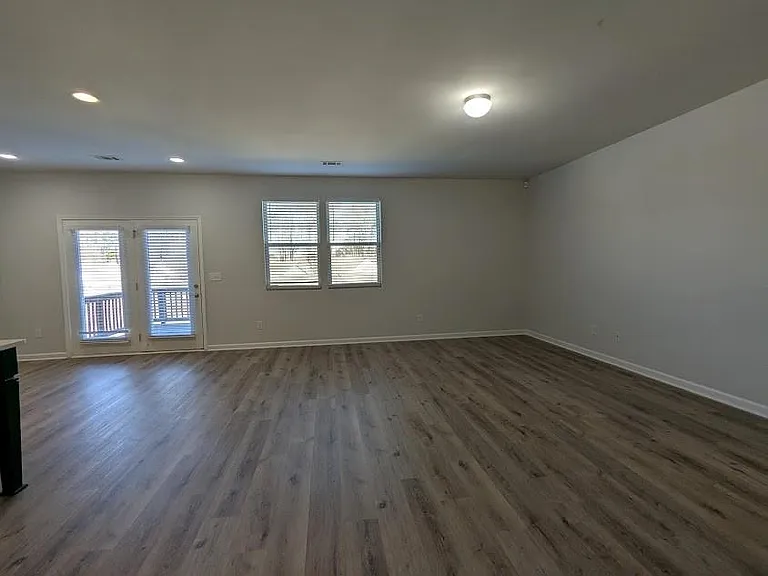 2034 Britt Dr — Photo 36