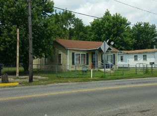 104 N Main St, Muldrow, OK 74948